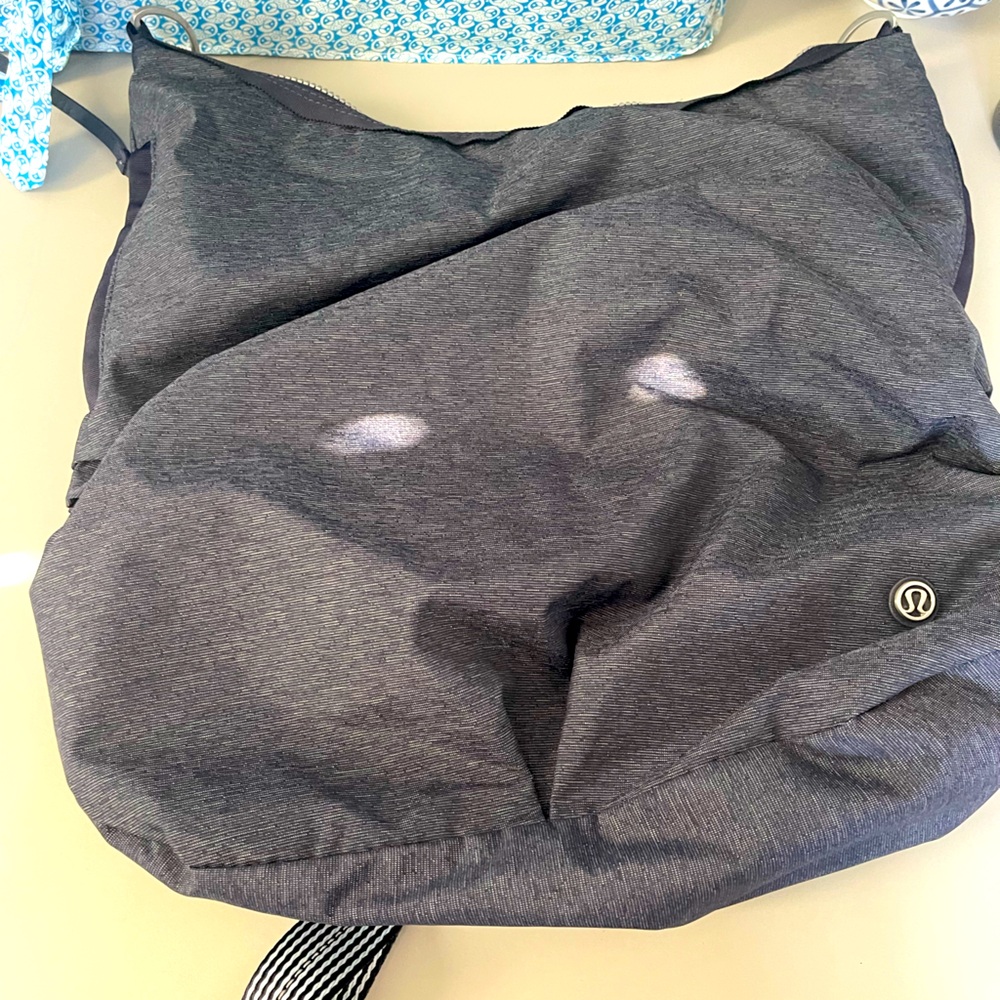 Lululemon convertable backpack, shoulder to messenger bag
